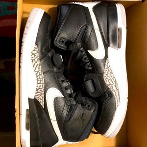 Air Jordan Legacy 312